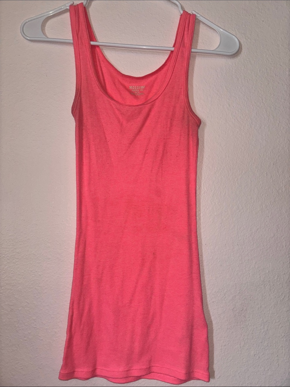 Mossimo Supply Co. Y2K Woman’s Neon Coral Pink Ribbed Tank Top, Size XS